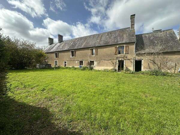 Maison en pierres à rénover Amfreville (50480)