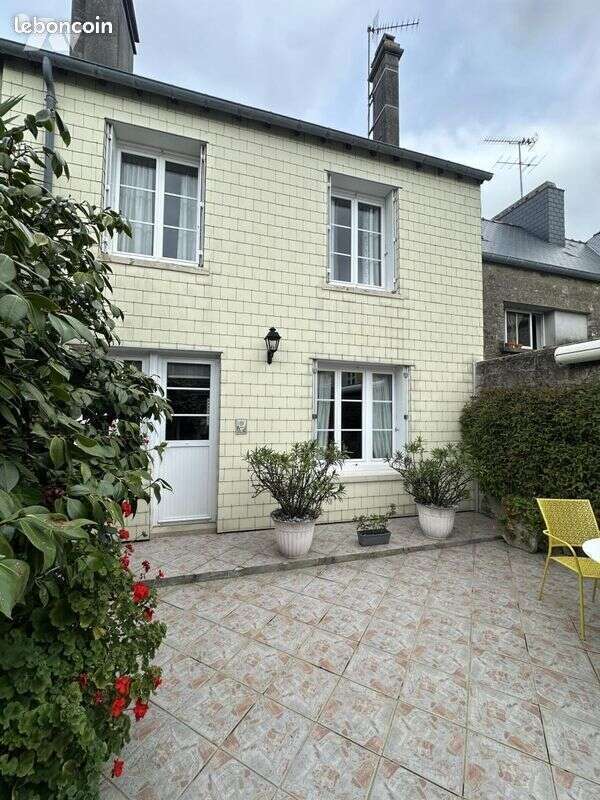 Maison de ville MONTEBOURG (50310)