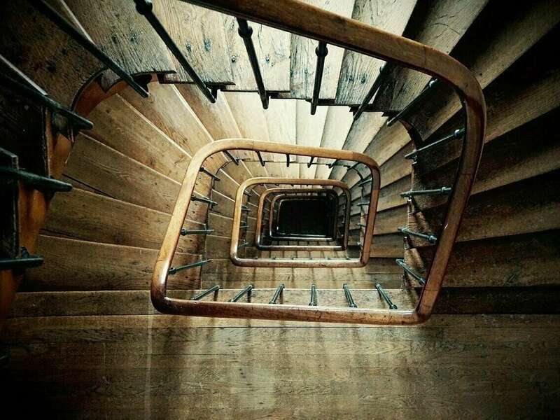 spiral_staircase_852699_1280a154420210306-1231294-190zqhg