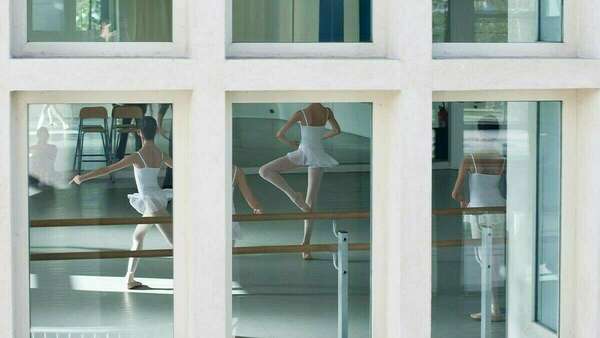 Que as portas da Academia e da Escola de dança da Ópera de Paris se abram cada vez mais para os talentos brasileiros