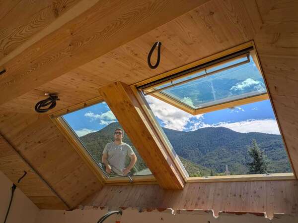 Lumière et Mélèze : Deux Interventions Couverture Réussies sur la Commune de Guillestre