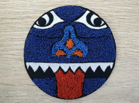 Broderie Bouclette : la tendance bouclée