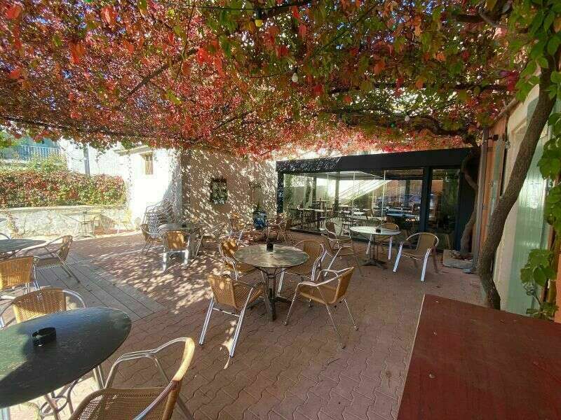 terrasse220220609-3045735-10yyr7d