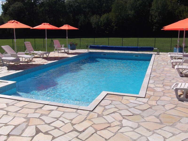 9_piscine20220725-40572-1rt2z5f