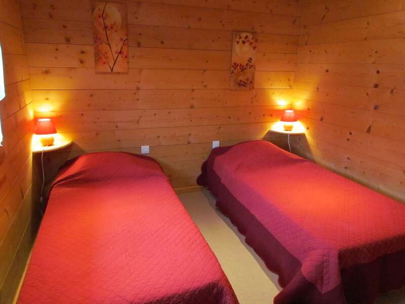 8_chambre_coccinelle20220822-4130832-17b16o5