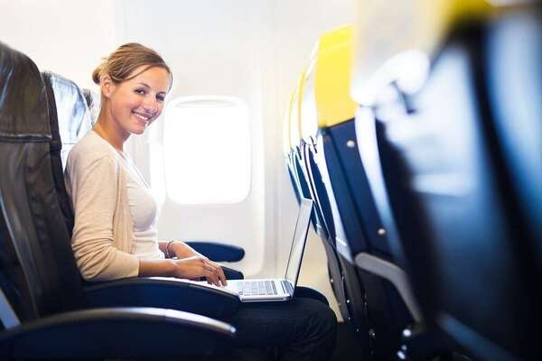 A quel âge effectue t-on son premier voyage en avion ?