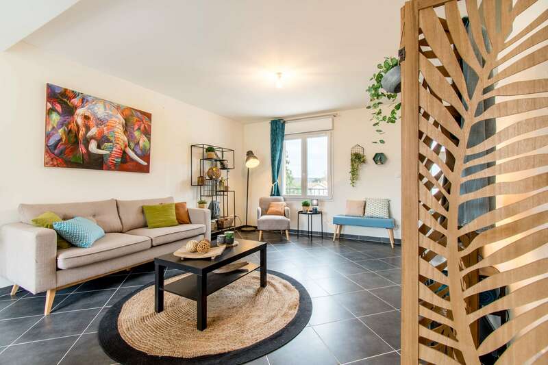 Chambre renovée et redécorée - home staging