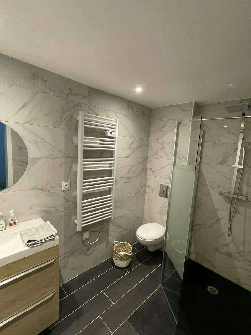 waikiki_620230530-3557227-13fl0ap