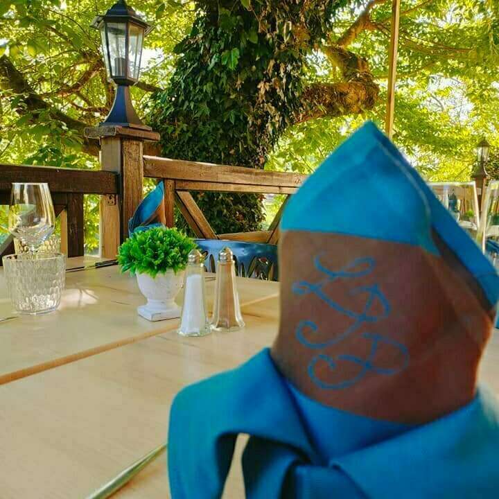 Le P'tit Pont, restaurant traditionnel à