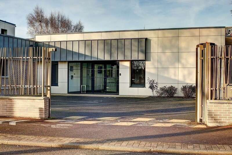 e96d646a1c9d69bc2dcb20250131-2432422-bux8tm