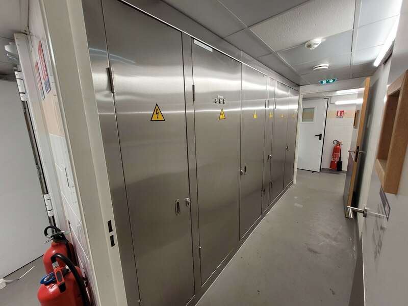 porte_inox20250403-1329810-1arj77p