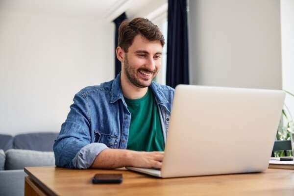 Première déclaration de revenus : mode d’emploi