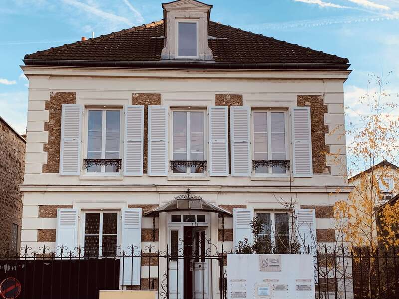 img_925820251208-2281386-6ge1j20251208-2281386-5d5nf4