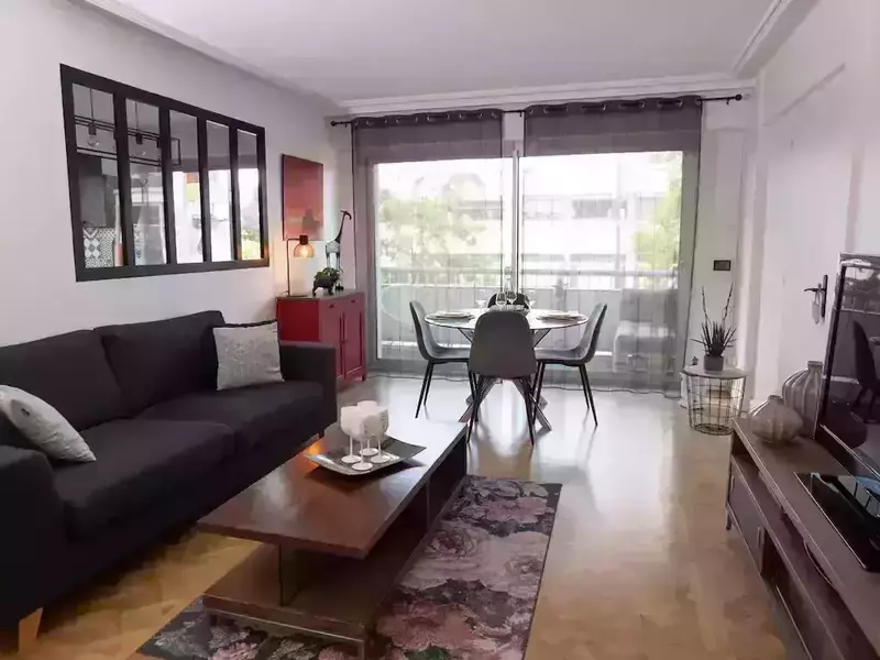 1b85002d-785f-46fc-a741-f29b1c5fb39f