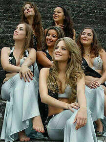 e9012f_c5ebfb228b7d480c93d0f45e4513d183