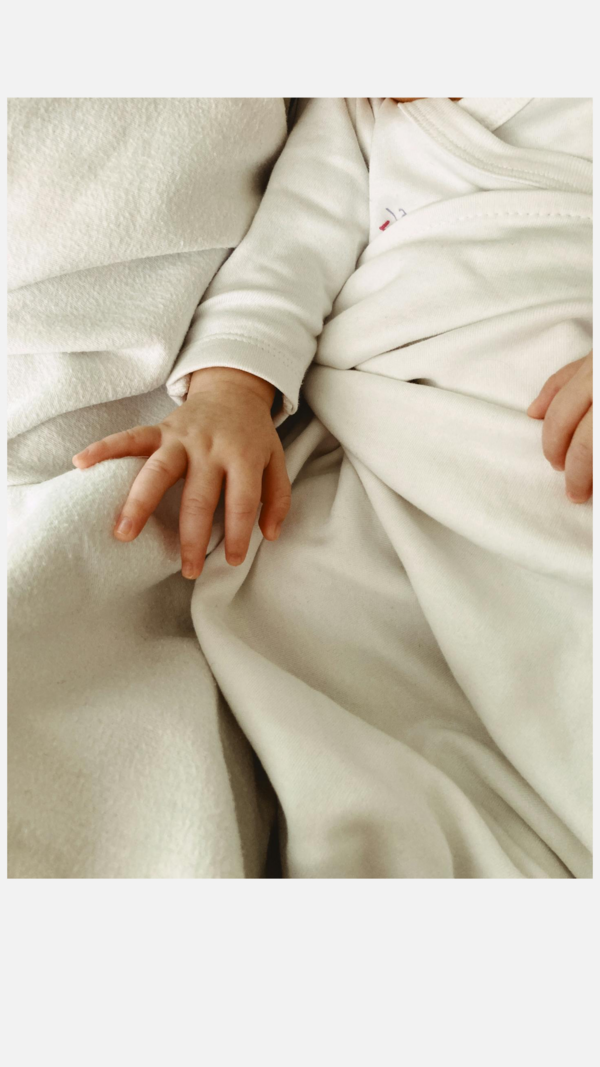 Le lin : un tissu d'exception pour le bien-être de bébé, en été et au delà