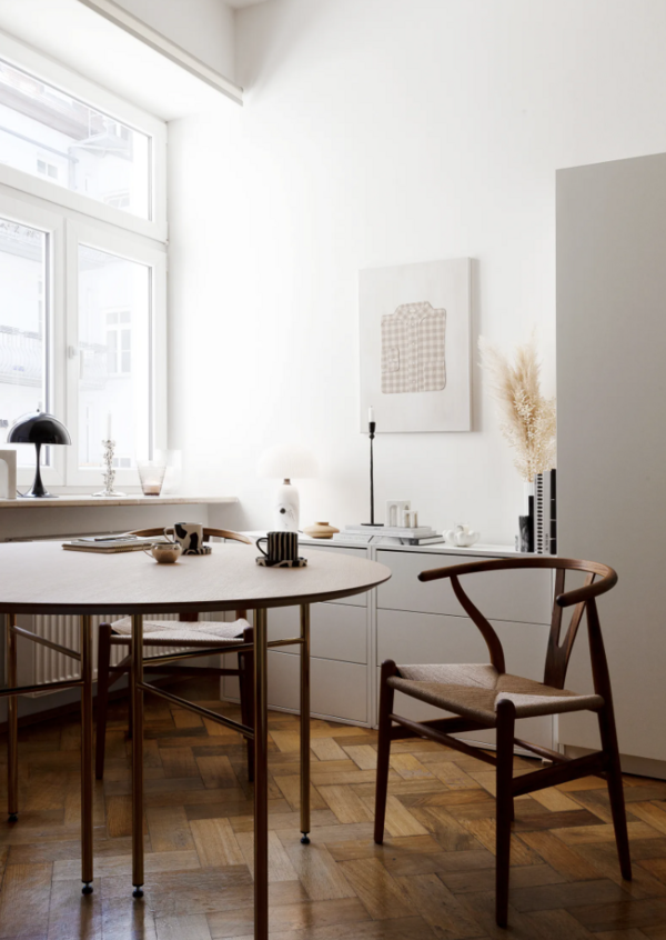 Carl Hansen & Søn : L'artisanat scandinave et l'élégance intemporelle au service du design