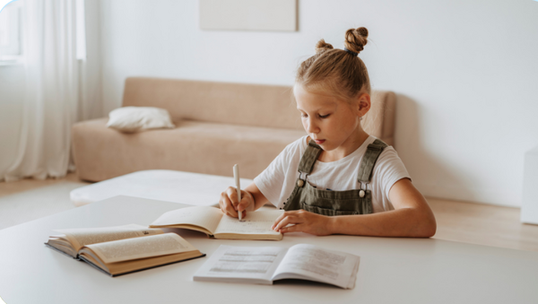 Comment aider son enfant à se recentrer avant les devoirs