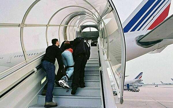 Reconduite à la frontière des ressortissants algériens sous OQTF (obligations de quitter le territoire)