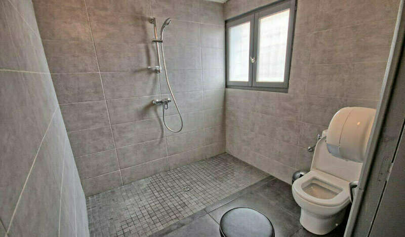 1020220811-1633683-r3b0ap