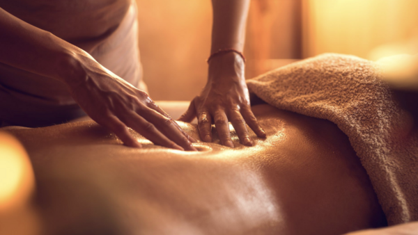 Quelle est la différence entre le modelage et le massage ?