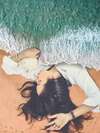femme dormant à la plage