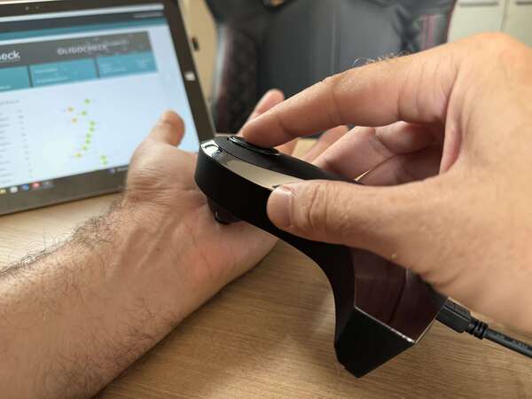 L'Oligocheck, compagnon du physioscan