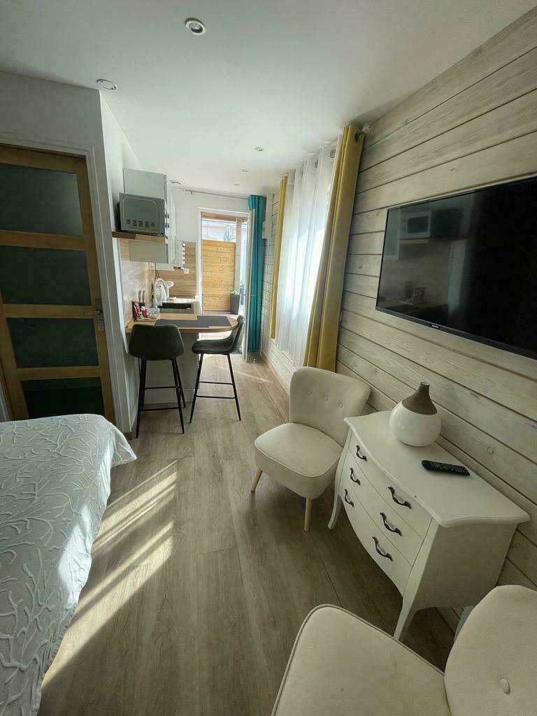 photo-2022-09-16-17-49-44__3_20220916-4036728-xyuvke