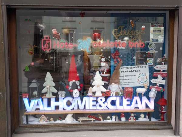 ✨ Et si votre logement était géré avec le même soin que cette vitrine ? ✨