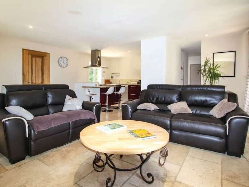 ab0c03cc-7005-4ac2-a648-2db34cd97de4__1_