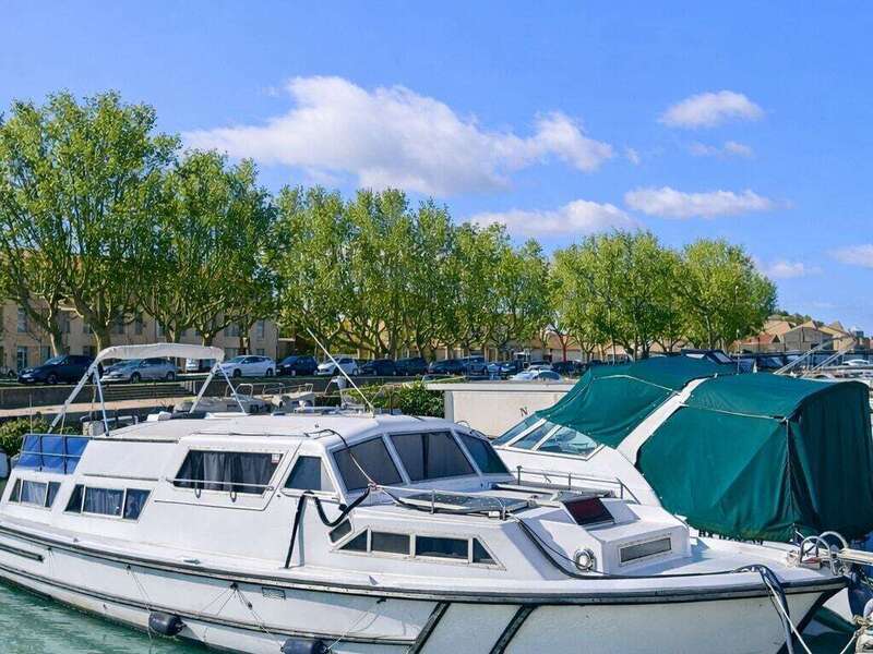 201f0a99-7baa-483d-85c9-a065eda7f678