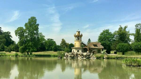 Trésors Cachés des Environs de Versailles