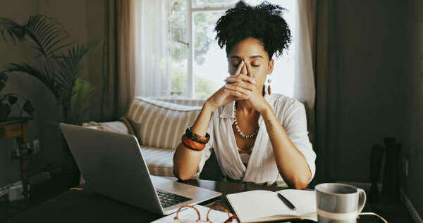 Alléger sa charge mentale avec la Sophrologie