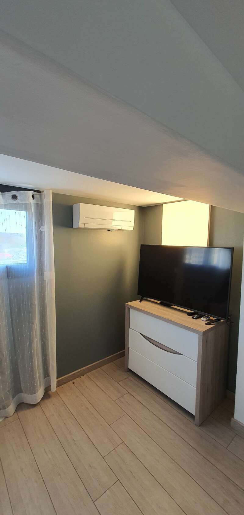 gamme_compact_ap_15_mitsubishi_roinville