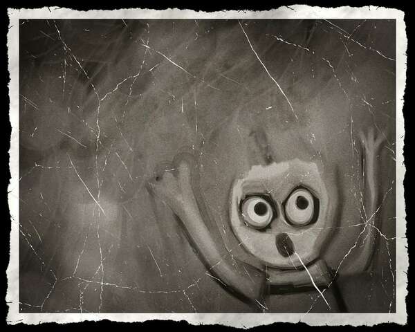 Inceste enfant en pleurs 