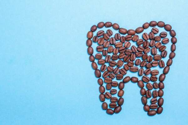 QU'EST-CE QUE LA PLAQUE DENTAIRE ?