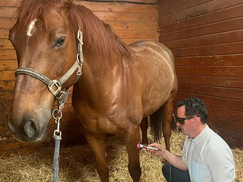 acupuncture_au__laser