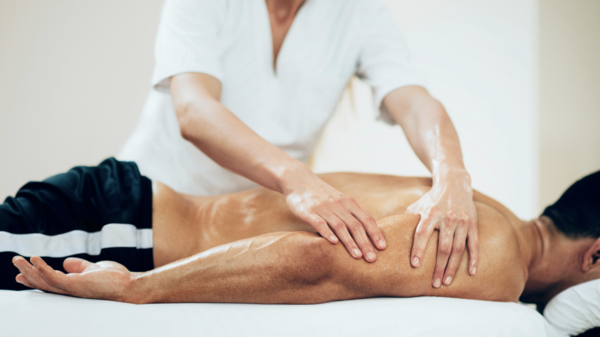 Sport : Pourquoi se masser avant et après l'effort ?