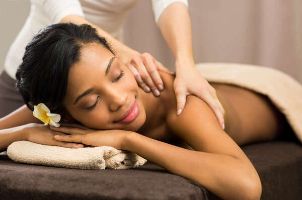 Massage Paris 15 : Offrez-vous une évasion sensorielle dans notre salon de massage