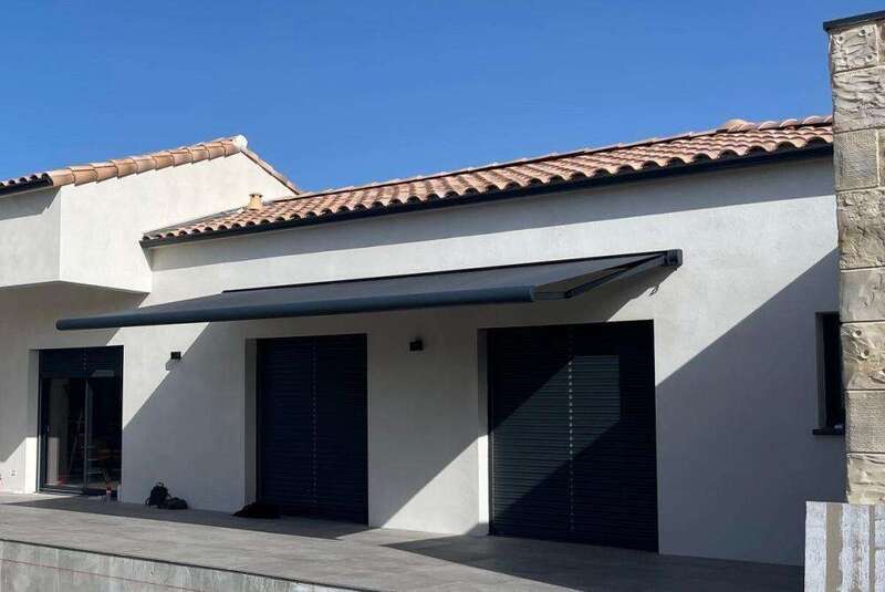 store-banne-nantes-pose