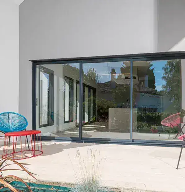 baies-coulissantes-3vantaux-aluminium-k-line_0-jpg