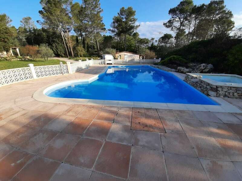 5221d526-a09c-42ce-9b56-8af904a470d7