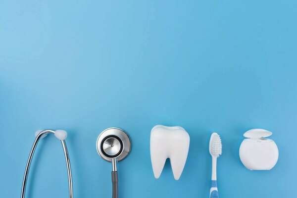 Dentiste ouvert en aout Saint Jean de Luz