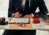 tribunal, avocat, détresse, justice, marteau, stylo, documents