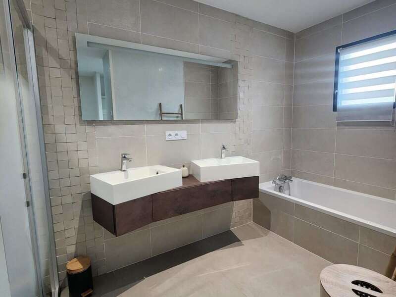 a7871b41-fa1e-45b0-989f-5efd1c96a95a