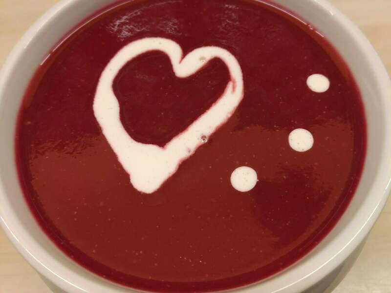 Velouté cru-chaud de betterave et crème de coco