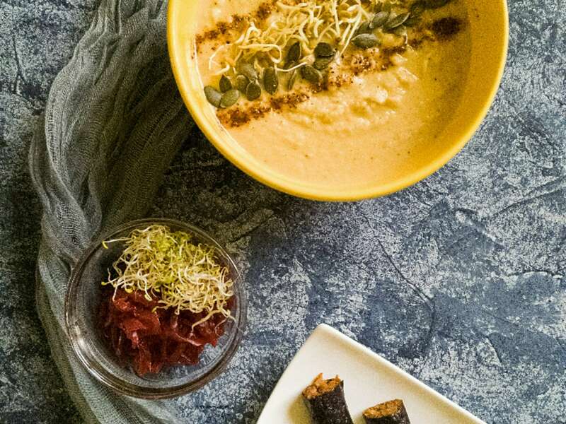 Purée de Butternut, légumes lactofermentés, chorizo de noix