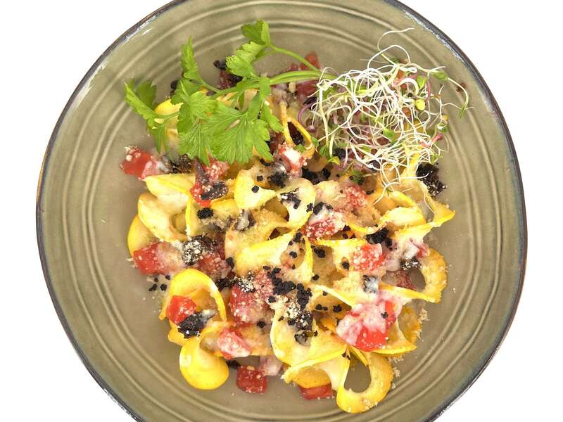 Tagliatelles de légumes au caviar d'olives