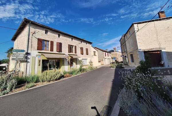 Augmenter ses revenus avec la location courte durée dans les Deux-Sèvres : stratégies concrètes