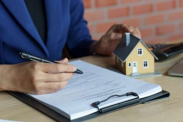 Agent immobilier : signature du mandat facultative ?
